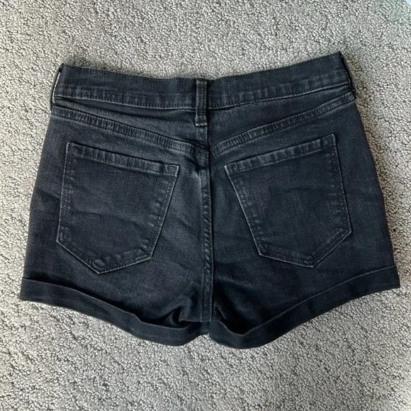 Old Navy Distressed Mid-Rise Boyfriend Jean Shorts Stretch Denim Black SZ 2 EUC - Picture 8 of 8